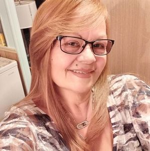 Meet your Posher, Ivette